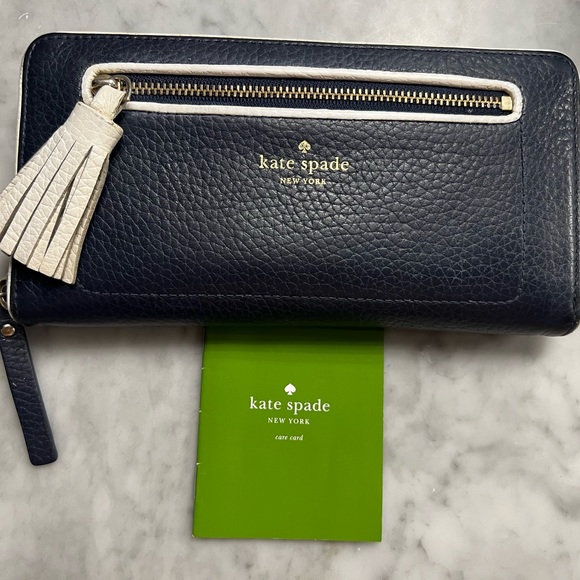 kate spade Handbags - EUC!Kate Spade Navy/Winter White Leather Tassel Accent - Wallet/Clutch!